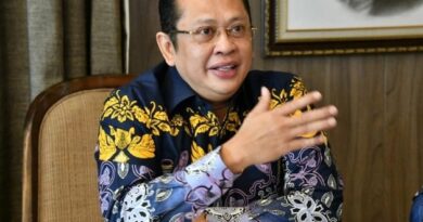 Ketua MPR Menkeu Srimulyani Batalkan Rencana Pajak Sembako dan Pendidikan